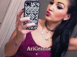 AriGrande
