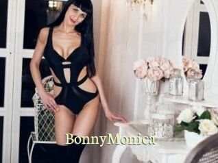 Bonny_Monica