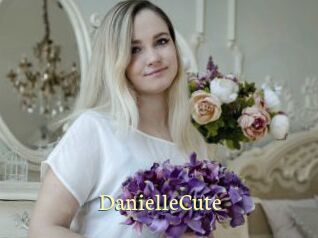 DanielleCute Porn str8