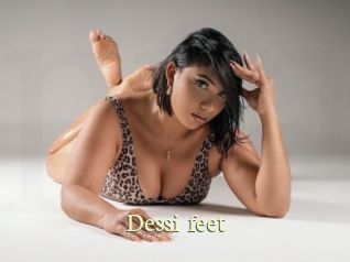 Dessi_feet