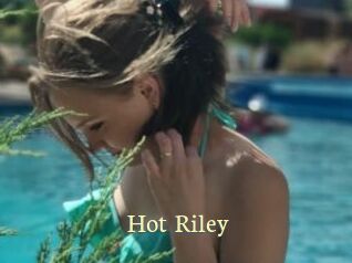 Hot_Riley
