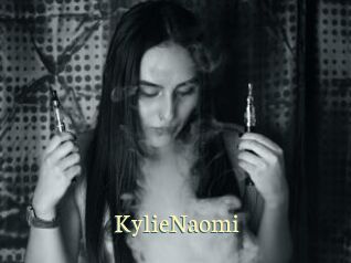 KylieNaomi Porn str8