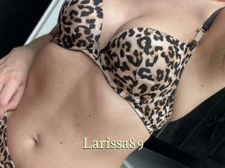 Larissa89