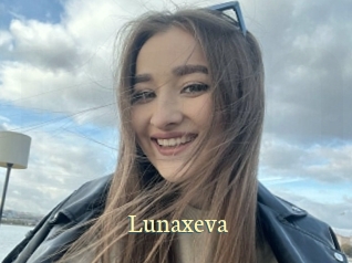 Lunaxeva