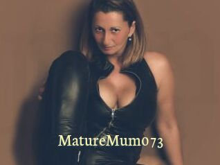 MatureMum073