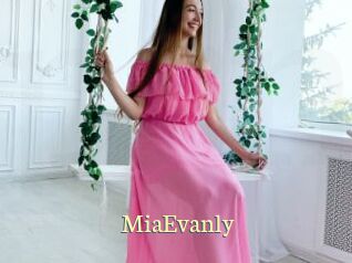 MiaEvanly