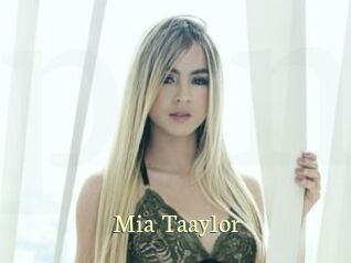 Mia_Taaylor