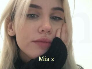 Mia_z Porn str8