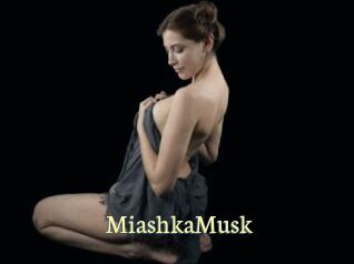 MiashkaMusk