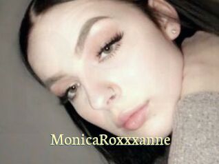 MonicaRoxxxanne Porn str8