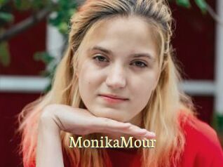 MonikaMour