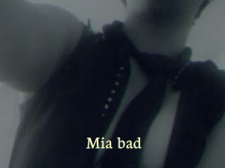 Mia_bad