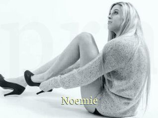 Noemie Porn str8