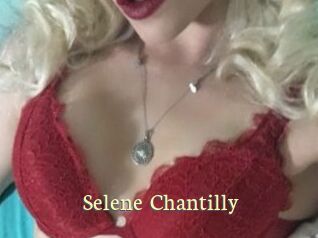 Selene_Chantilly