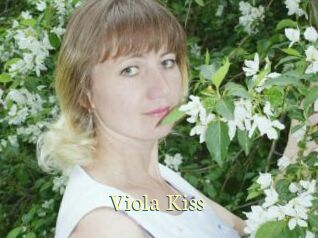 Viola_Kiss_